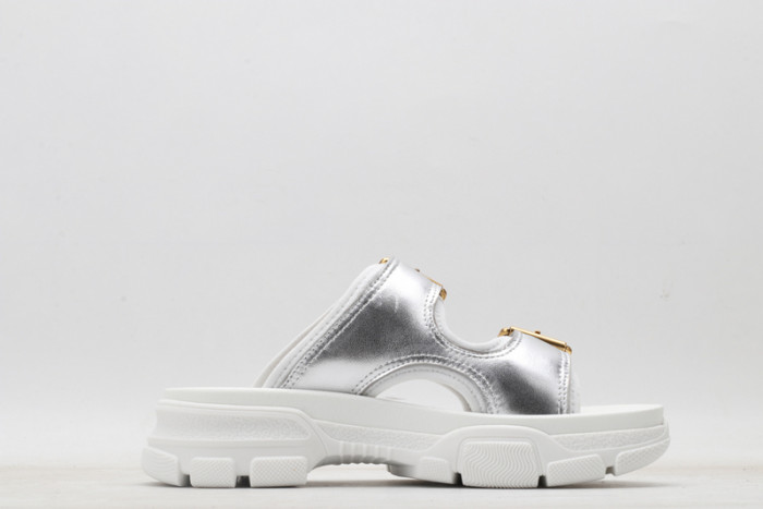 G*u*i* sandal39