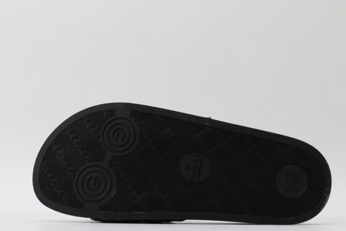 G*u*i* sandal17