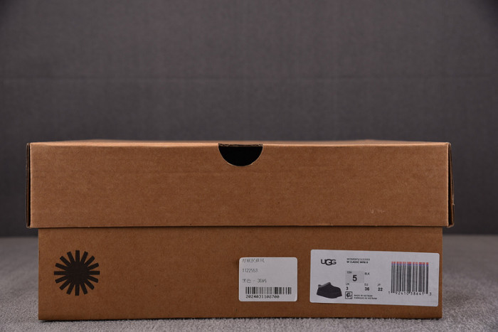 UGG SANDALS 7