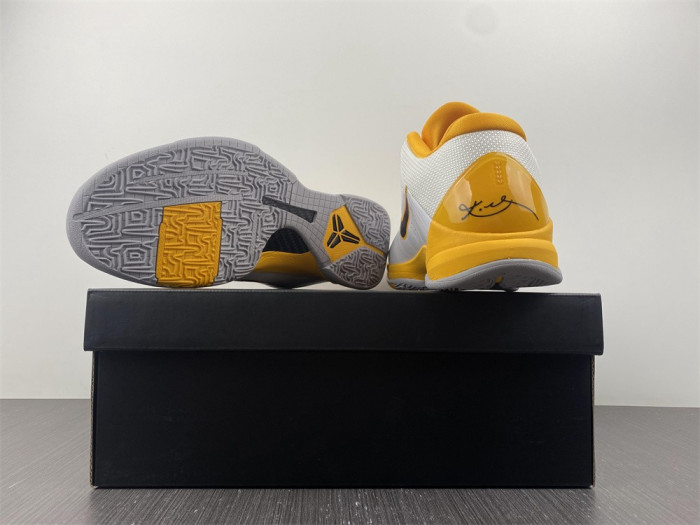 nike zoom kobe 5 white black yellow 386430-104