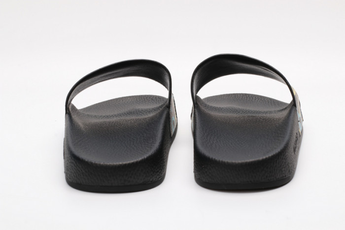 G*u*i* sandal60