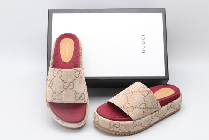 G*u*i* sandal85
