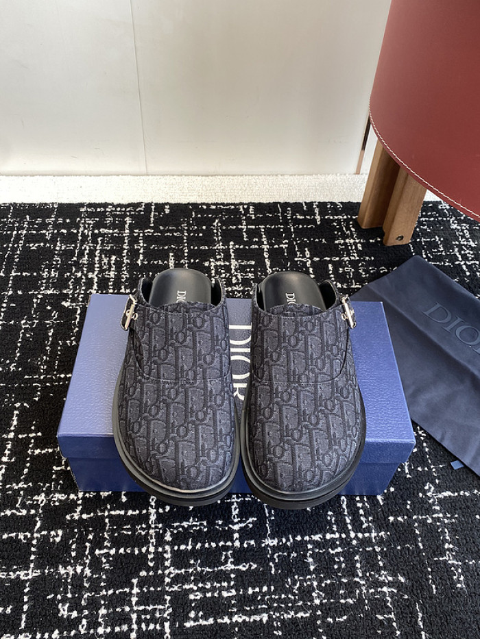 Dio*r sandal 71
