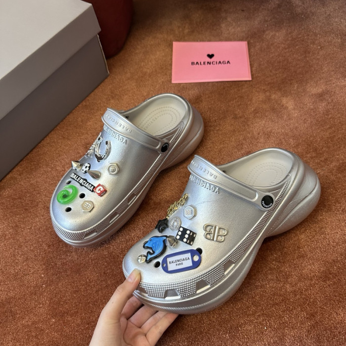 balenciag* Cr*0*s 55