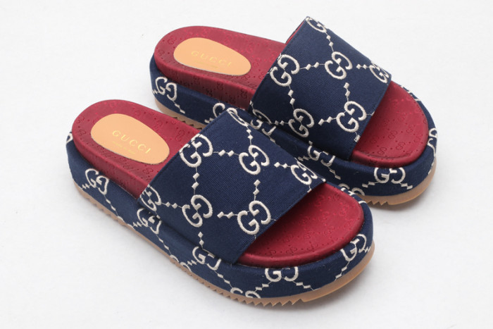 G*u*i* sandal79