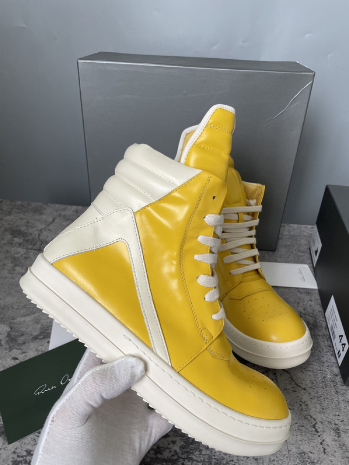 Rick Owe* R000258
