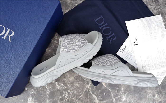 dio*r sandal 39