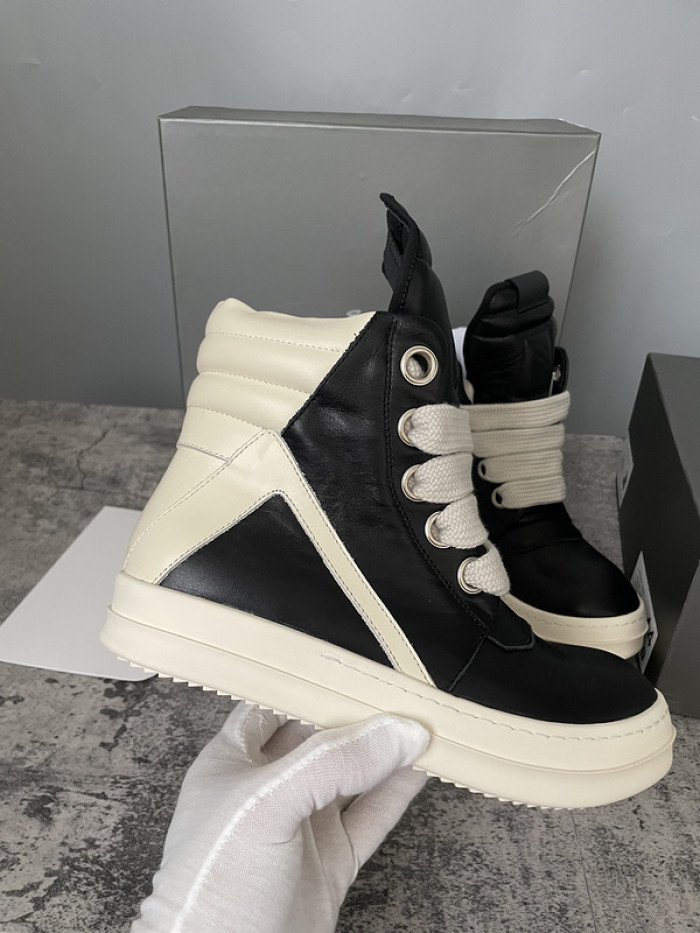 Rick Owe* R000239