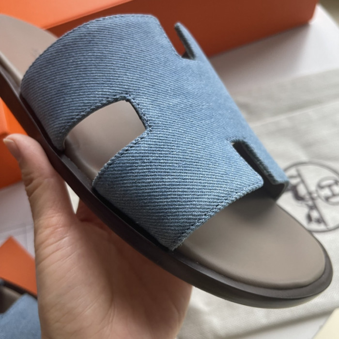 Herme* Sandal67