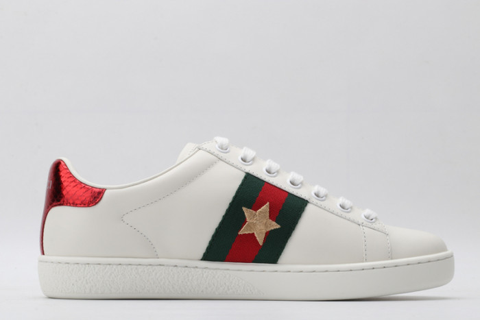 G*u*i* trainer sneaker55