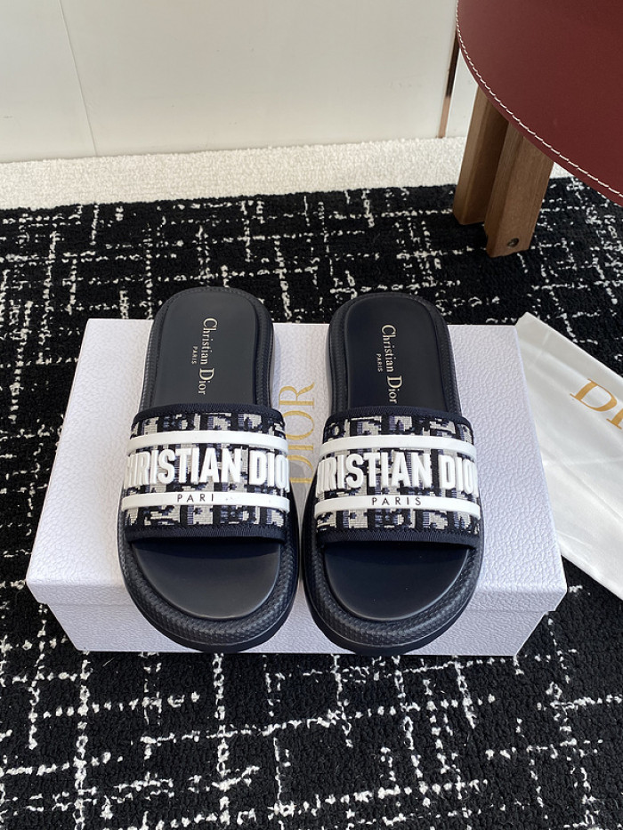Dio*r sandal 63