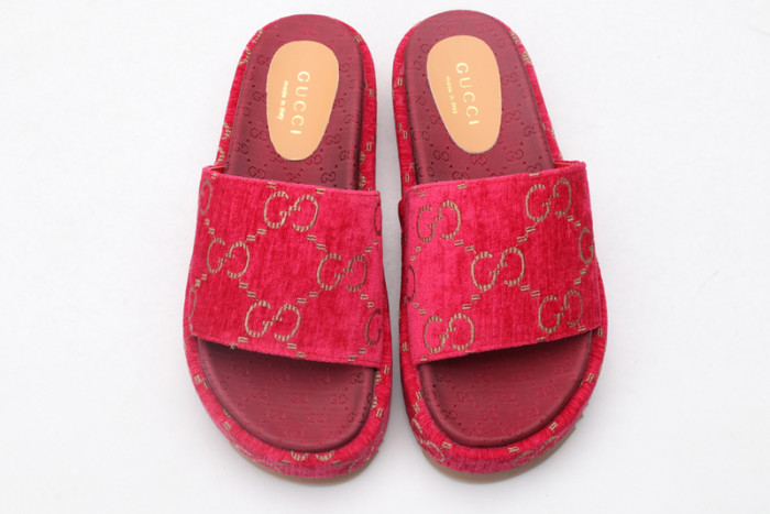 G*u*i* sandal67