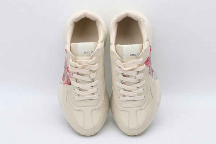 G*u*i* trainer sneaker21