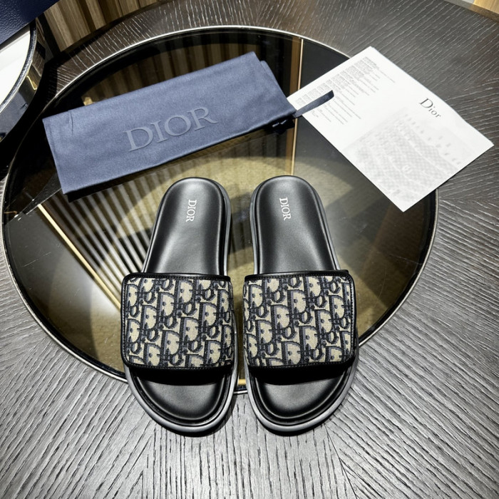 Dio*r sandal 53