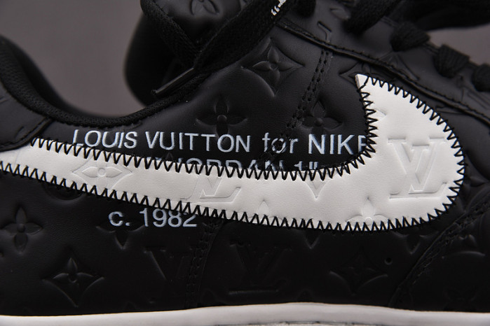 nike low air force 1 x black
