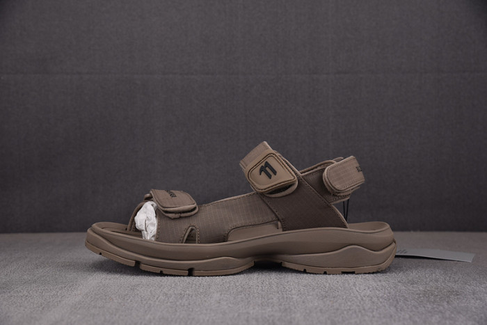 balenciag* sandal 45