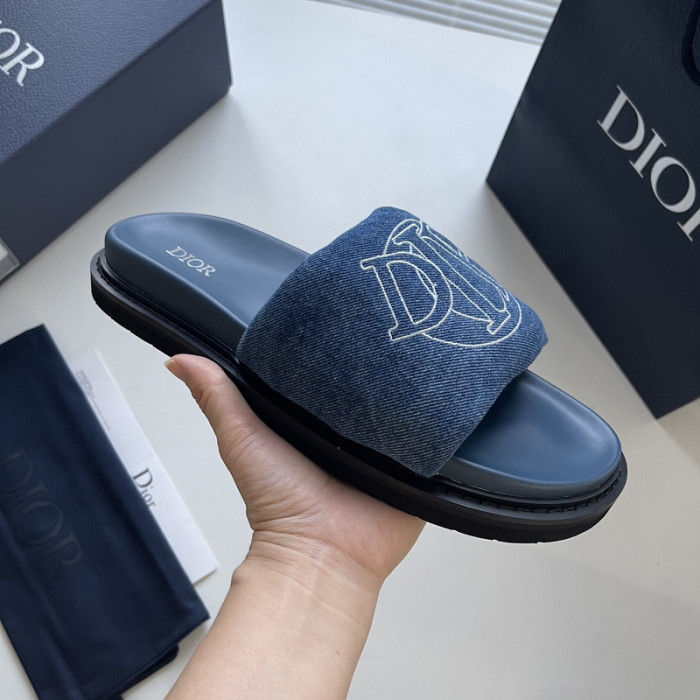 Dio*r sandal 42