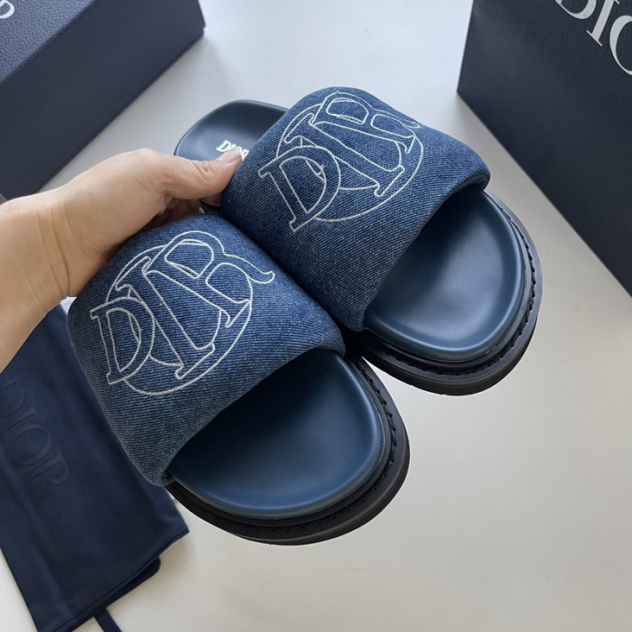 Dio*r sandal 42
