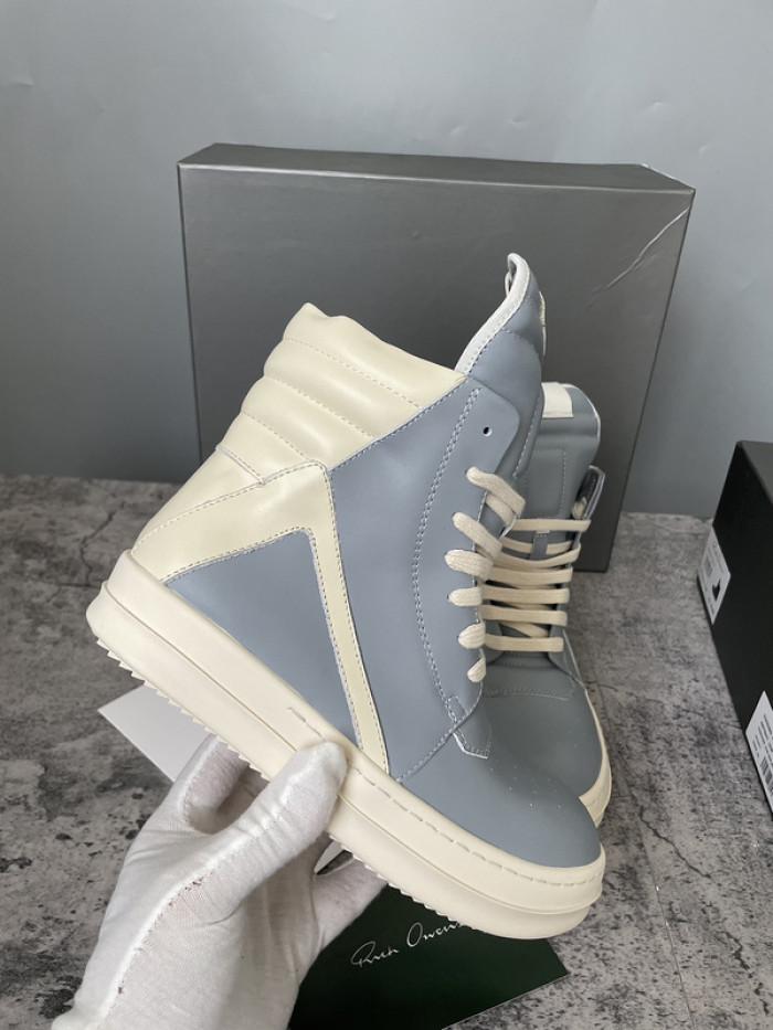 Rick Owe* R000251